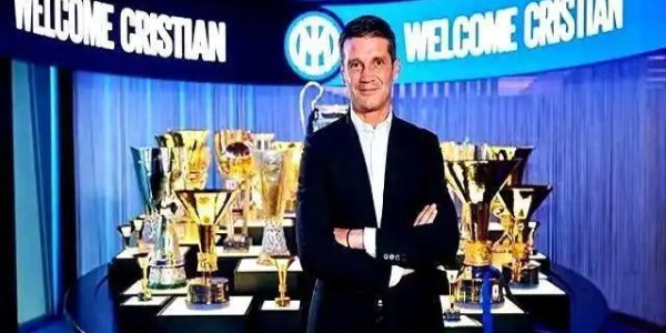 开云体育平台-德塞利：小图拉姆增加边路的意识，齐沃可以开发“前场三角进攻”