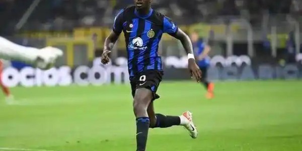 开云体育平台-德塞利：小图拉姆增加边路的意识，齐沃可以开发“前场三角进攻”