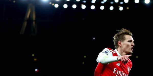 4比0大捷5分领跑！阿森纳3连胜反弹向冠军冲刺