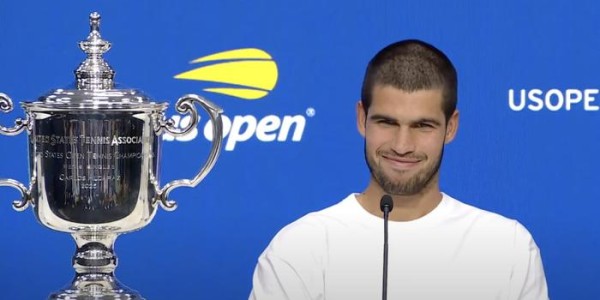 开云娱乐中心-巨头思维！阿卡温网失利后启动进化模式，美网立竿见影见到成效