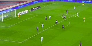 开云娱乐中心-【西甲】费利克斯处子球，莱万传射，巴萨5比0贝蒂斯