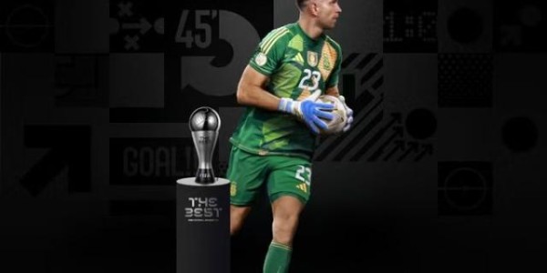 开云官网入口-【早报】一人拿一个！维尼修斯荣膺世界足球先生