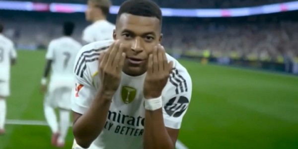 kaiyun-姆总何意？姆巴佩庆祝结束后朝镜头双手擦脸，新庆祝“擦泪”？