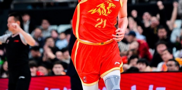 【吧友评选】CBA第1轮本土最佳球员：郭艾伦