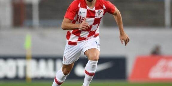 开云官网入口-【夜读】内马尔脚踝韧带撕裂，巴黎欧冠梦又破灭了？